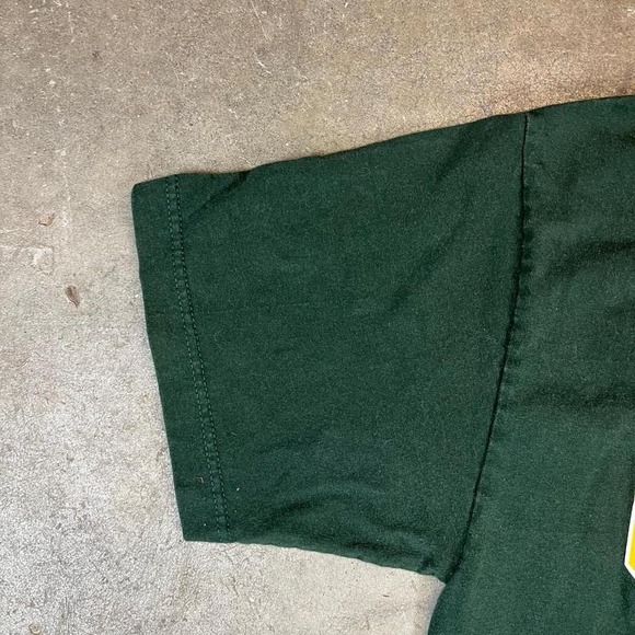 Green and yellow Oregon Ducks vintage 90s T-shirt - Picture 4 of 6